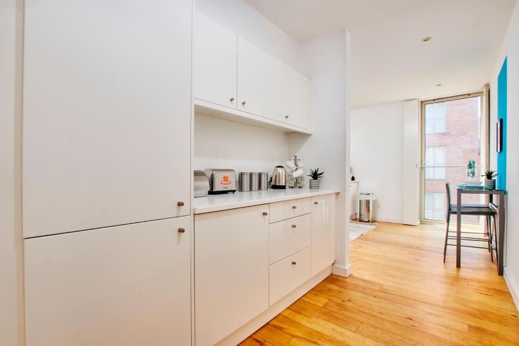 Swanky City Centre Apartment 링컨 외부 사진